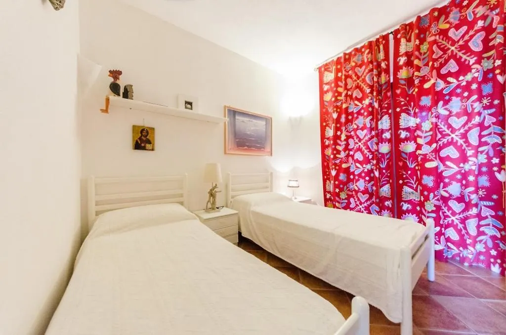 Villa Carolina Barrabisa 0*,